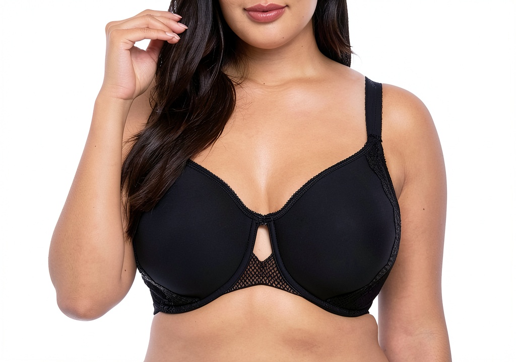 Soutien-gorge Elomi Charley porté, mettant en valeur la dentelle et le confort